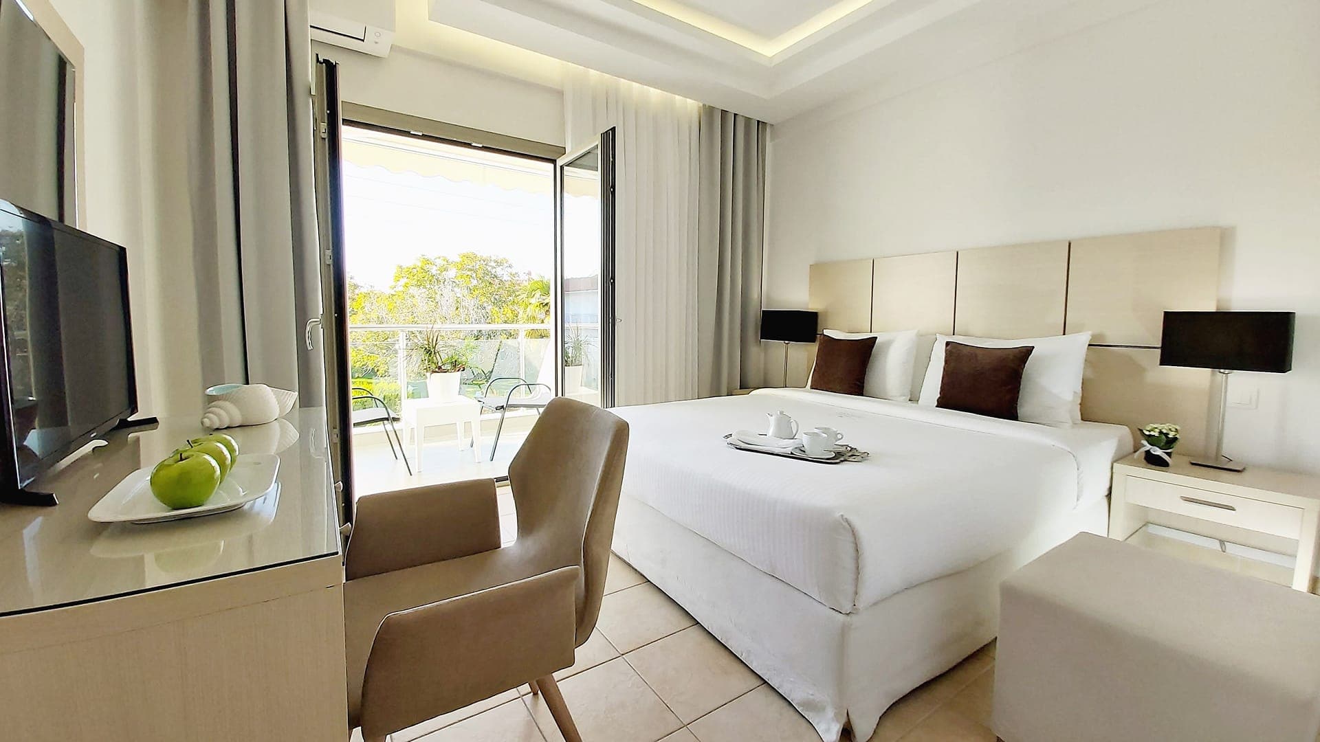 room-types-AKROGIALI-SUI-0.jpg