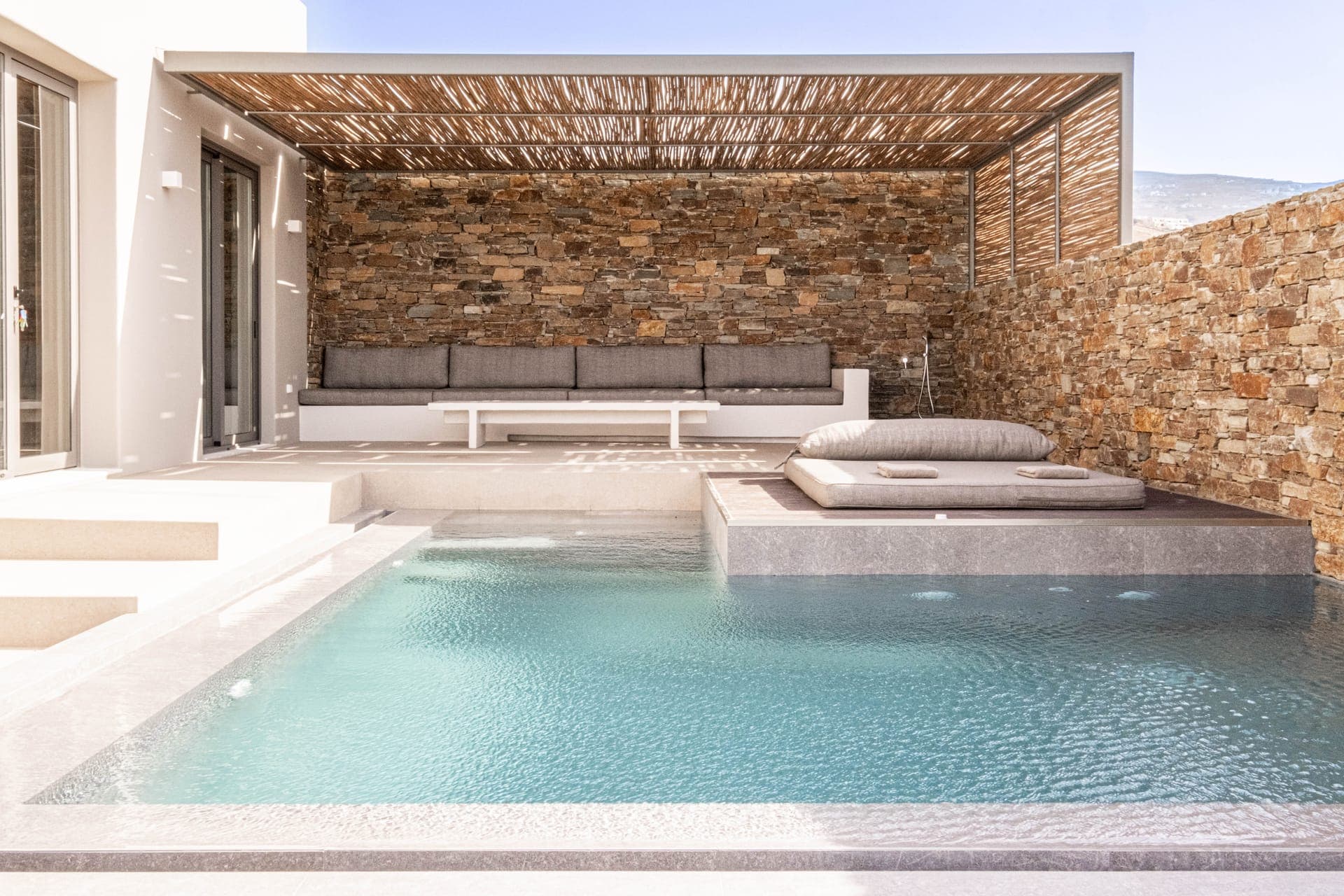 room-types-AKROTINOS-PRM-0.jpg