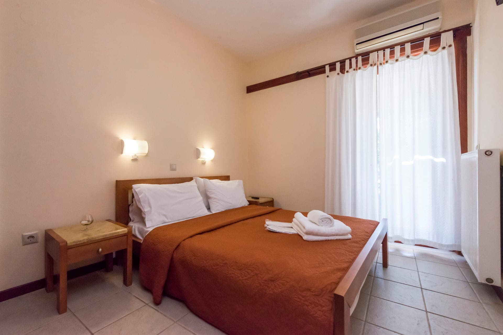 room-types-AKROYALIH-APARTG-0.jpg