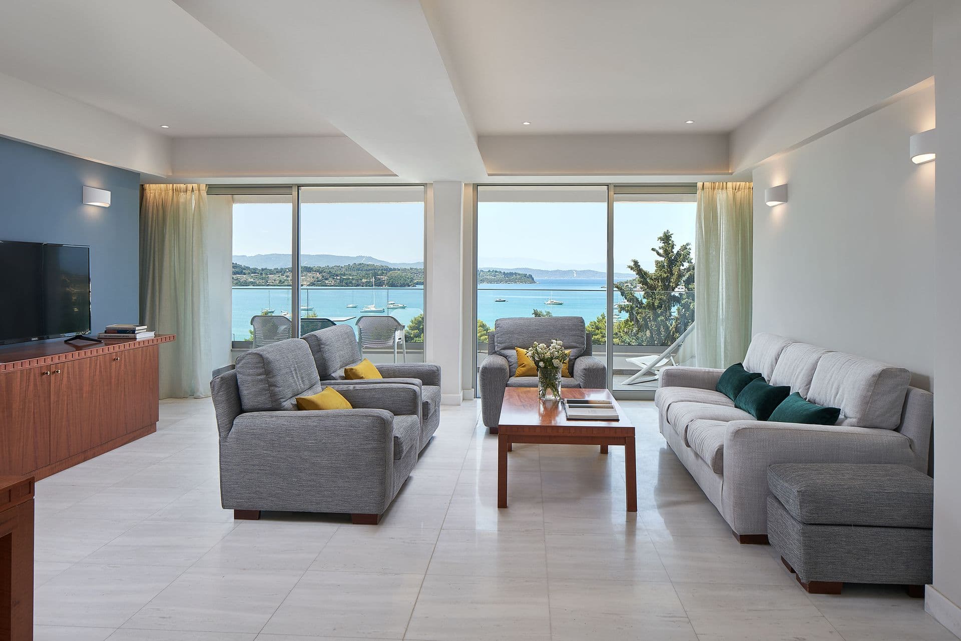 room-types-AKSPORHELI-EXESUI-0.jpg