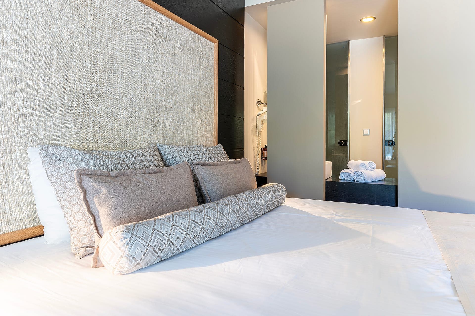room-types-AKTICOASTK-DSUPSV-0.jpg