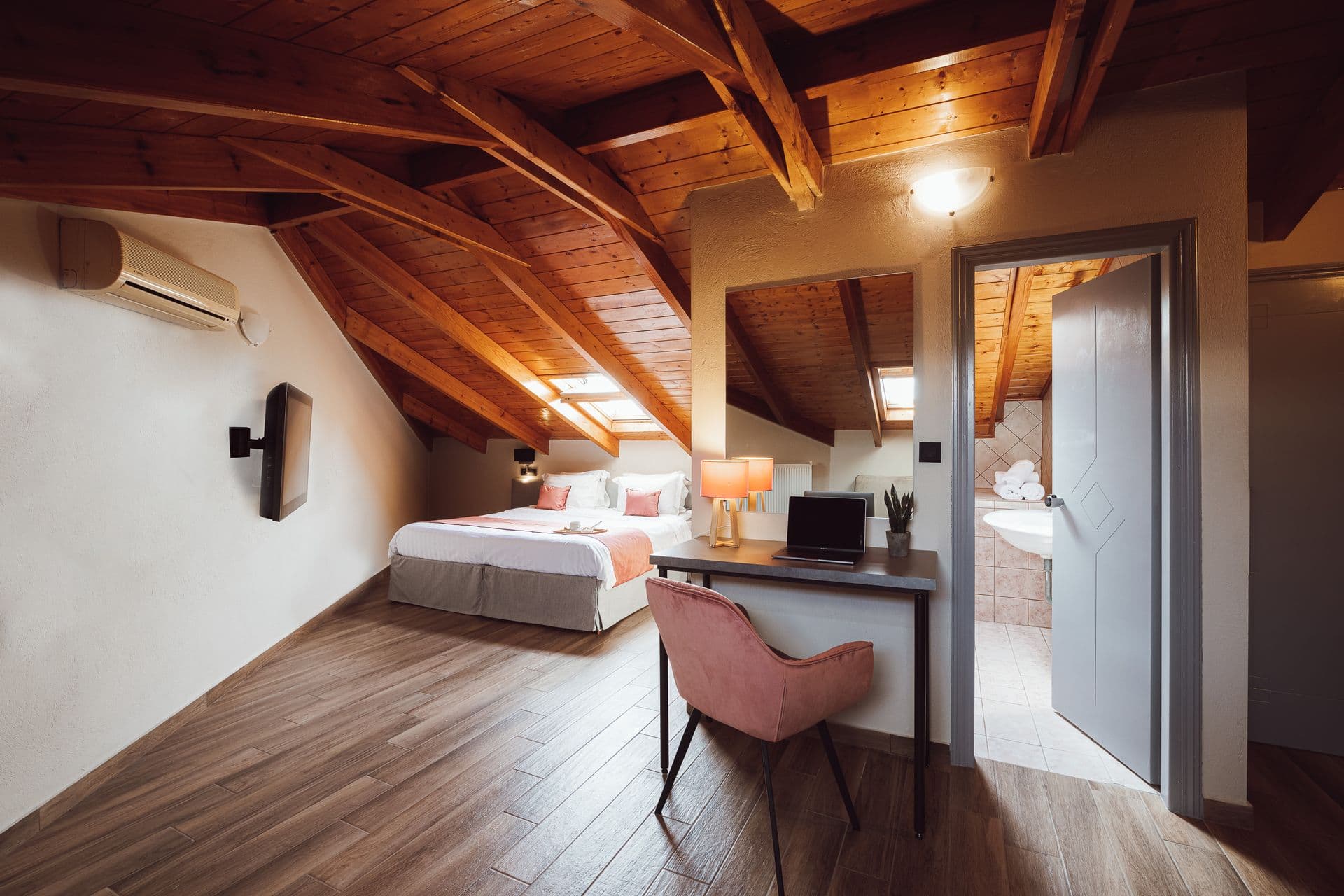 room-types-AKTIHOTEL-EXATT-0.jpg