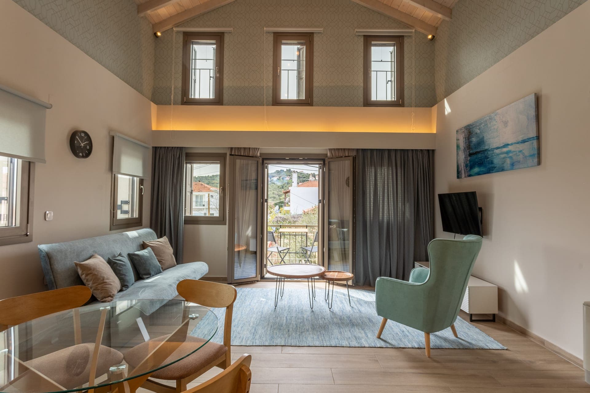 room-types-AKTIVIGLA-KYMA-0.jpg