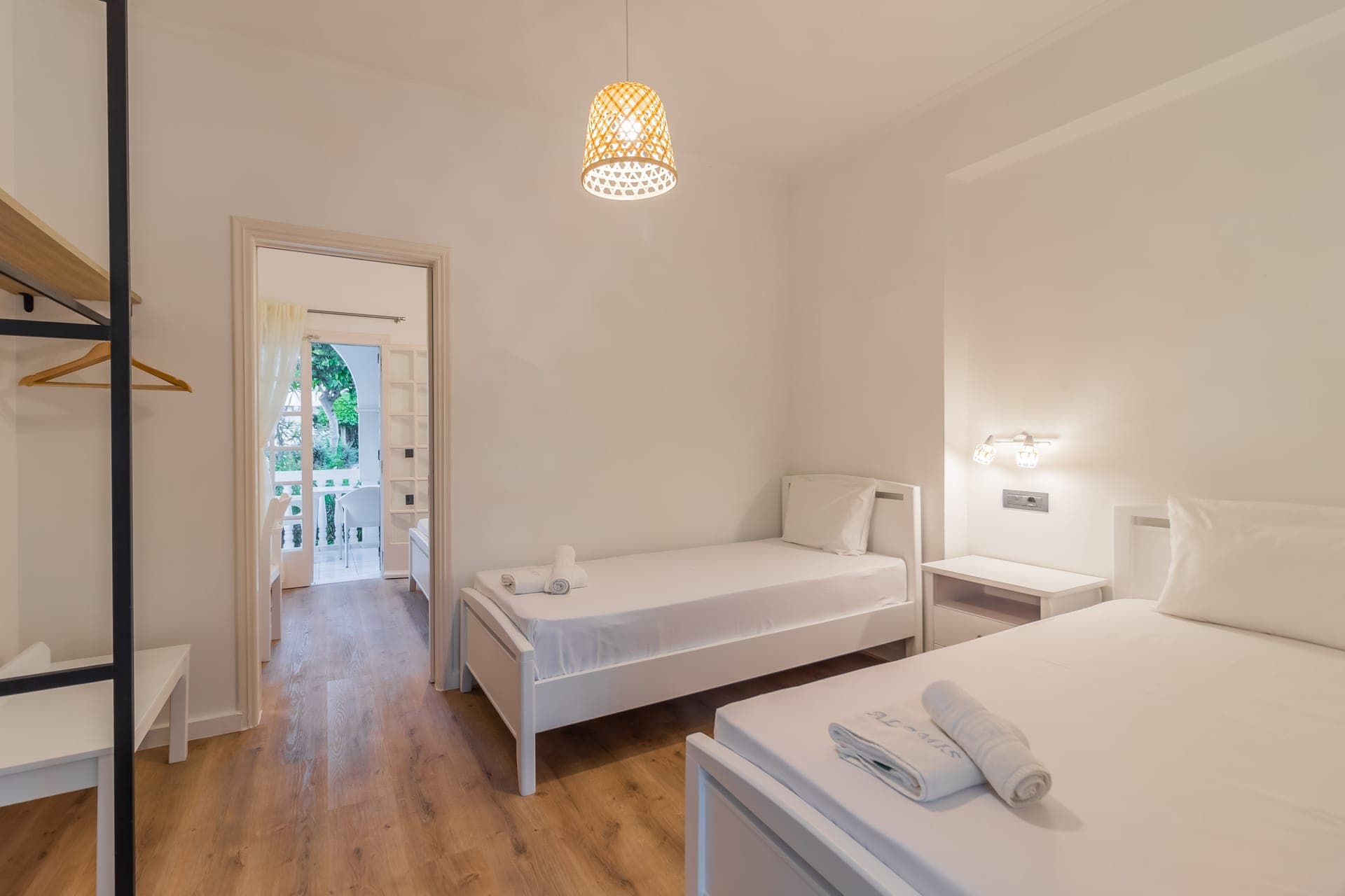 room-types-ALAMISAP-COM1BD-0.jpg