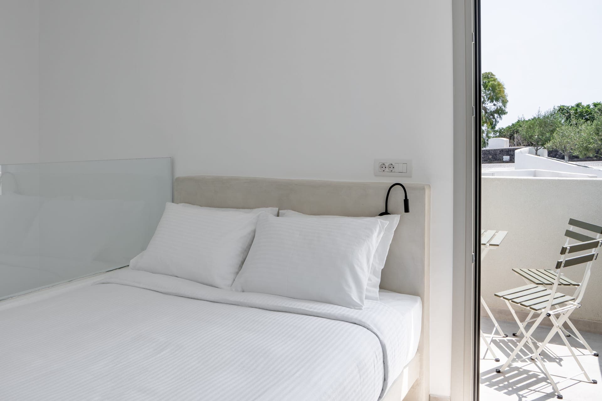 room-types-ALEGRIASIG-SUITE-0.jpg