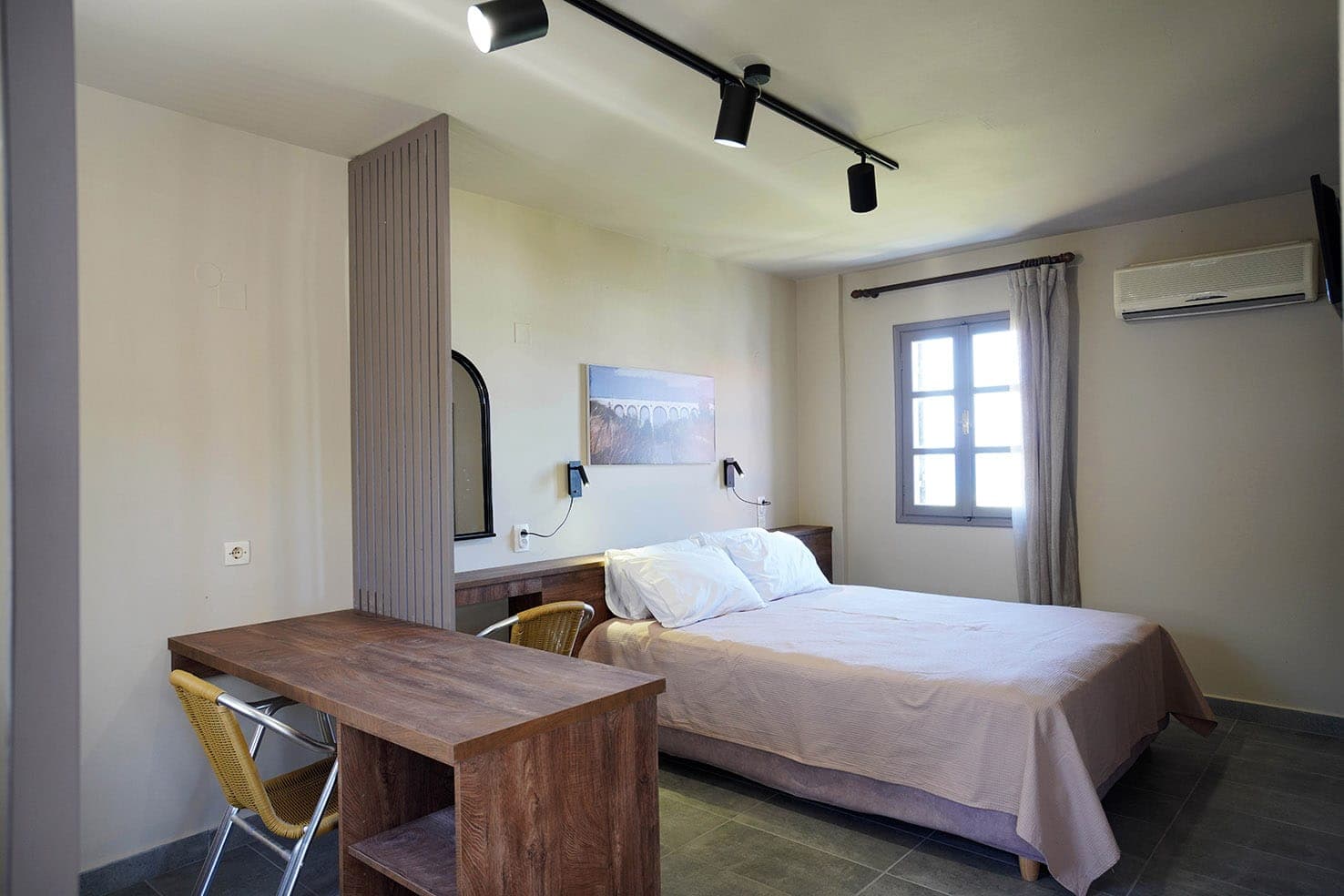 room-types-ALEKOS-STD8-0.jpg