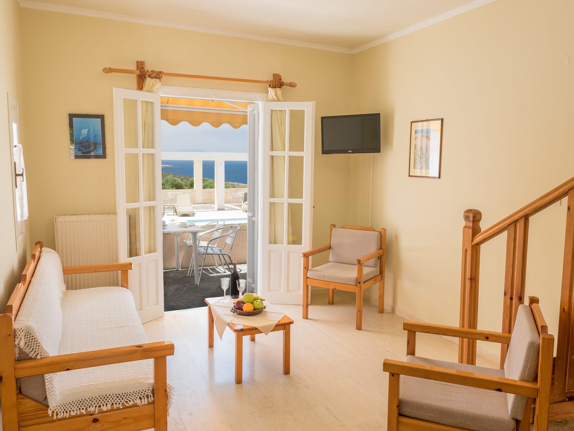 room-types-ALEXCHANIA-2BED-0.jpg