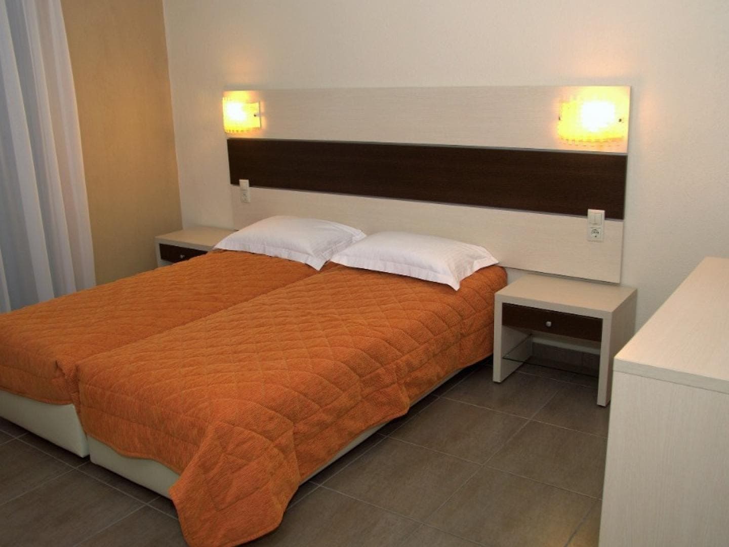 room-types-ALEXINN-STDTRP-0.jpg