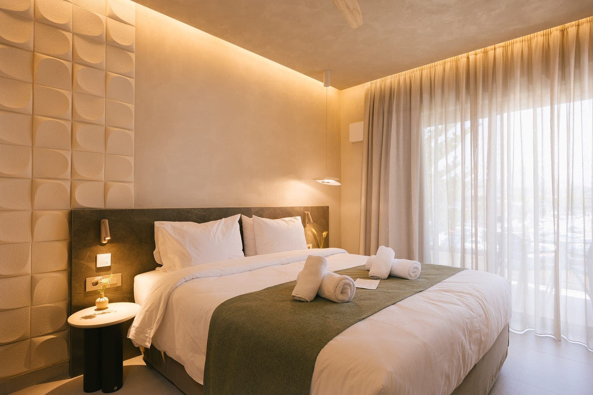 room-types-ALIANTHOS-DBSSV-0.jpg