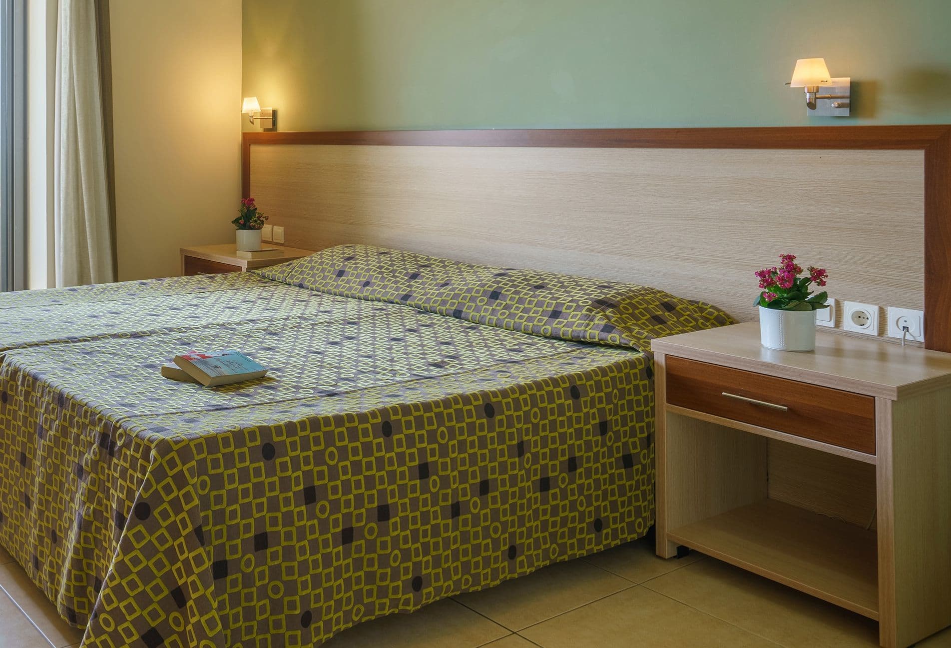room-types-ALIANTHOSB-DBL-0.jpg