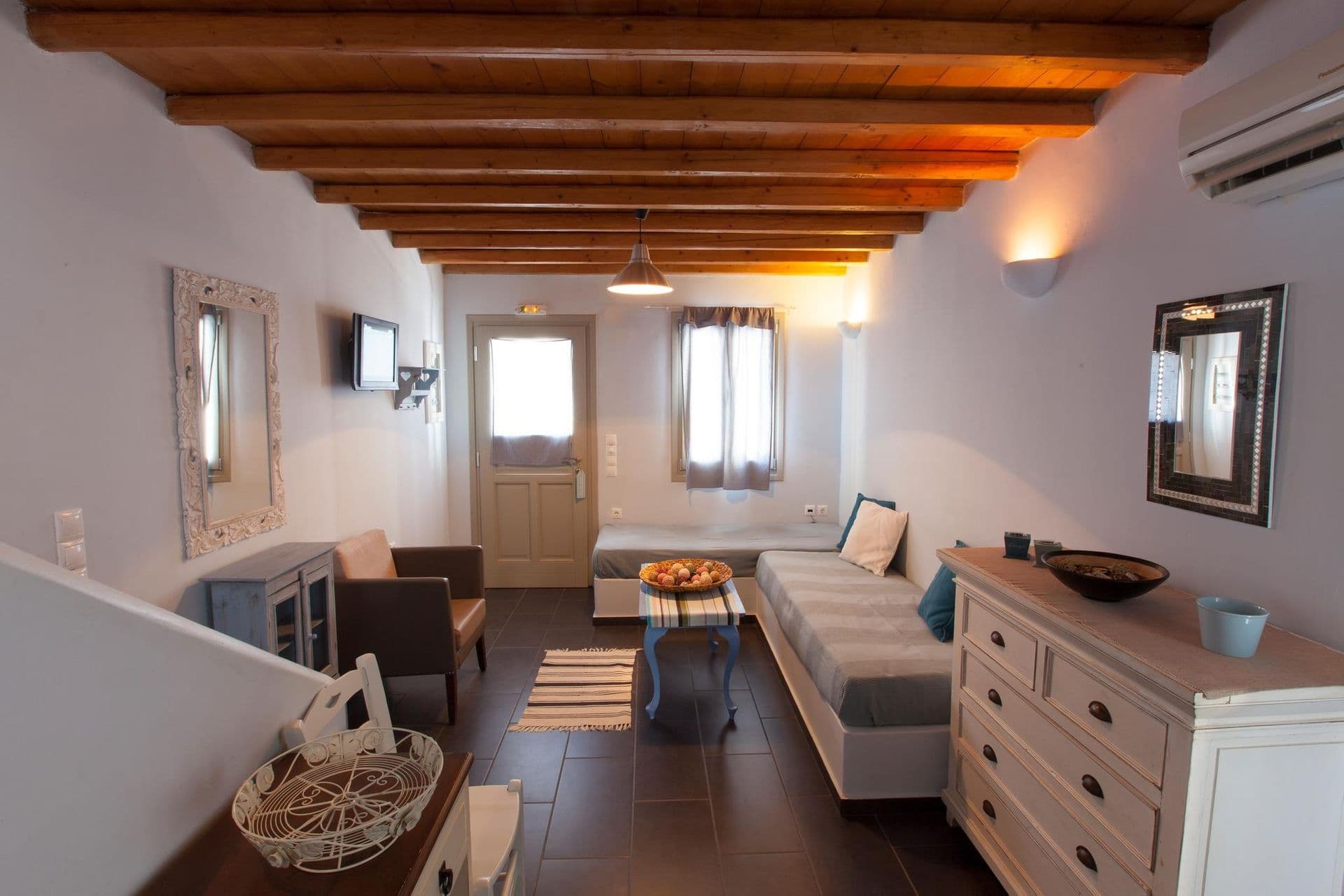 room-types-ALIKTYPO-MAIS-0.jpg