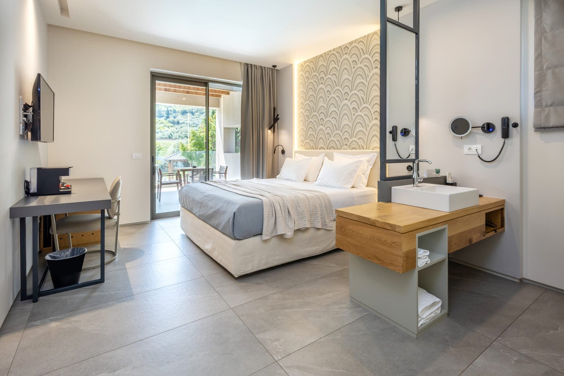 room-types-ALISSEAHTL-STDSUI-0.jpg