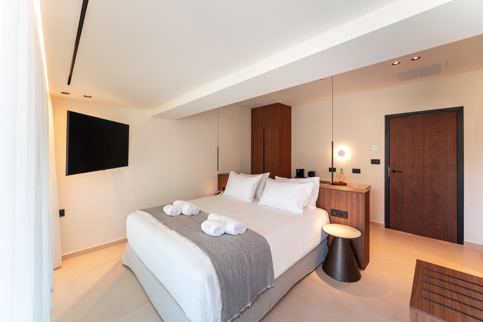 room-types-ALIZO-DLXPV-0.jpg