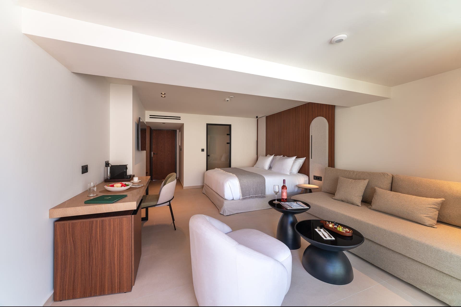 room-types-ALIZO-DLXTR-0.jpg