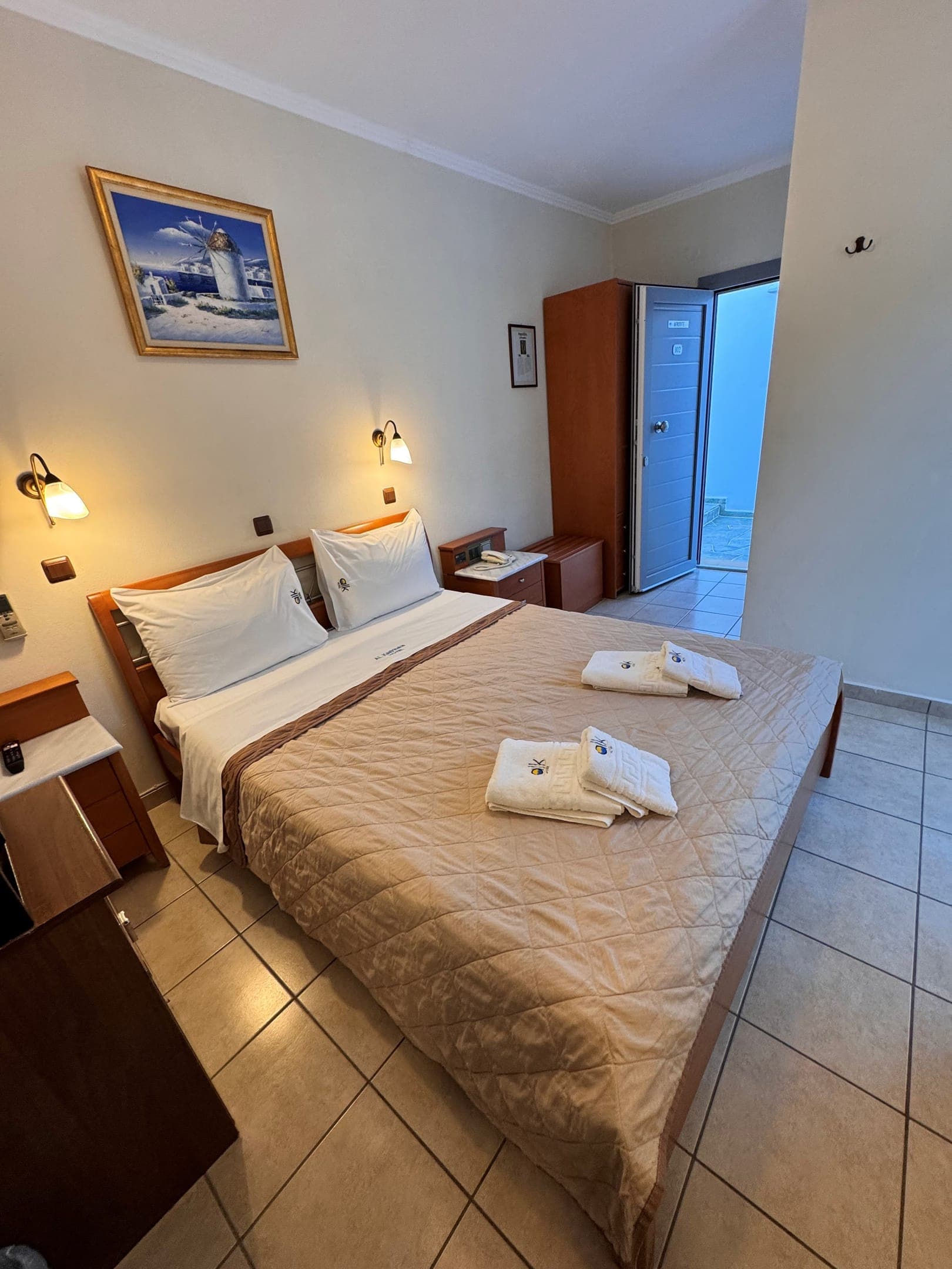 room-types-ALKHOTEL-DBLSV-0.jpg
