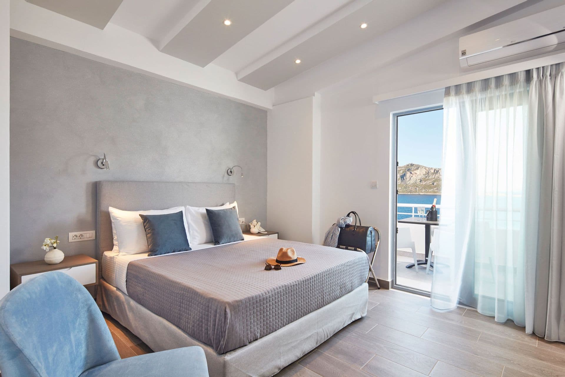 room-types-ALKINOI-SUPS-0.jpg