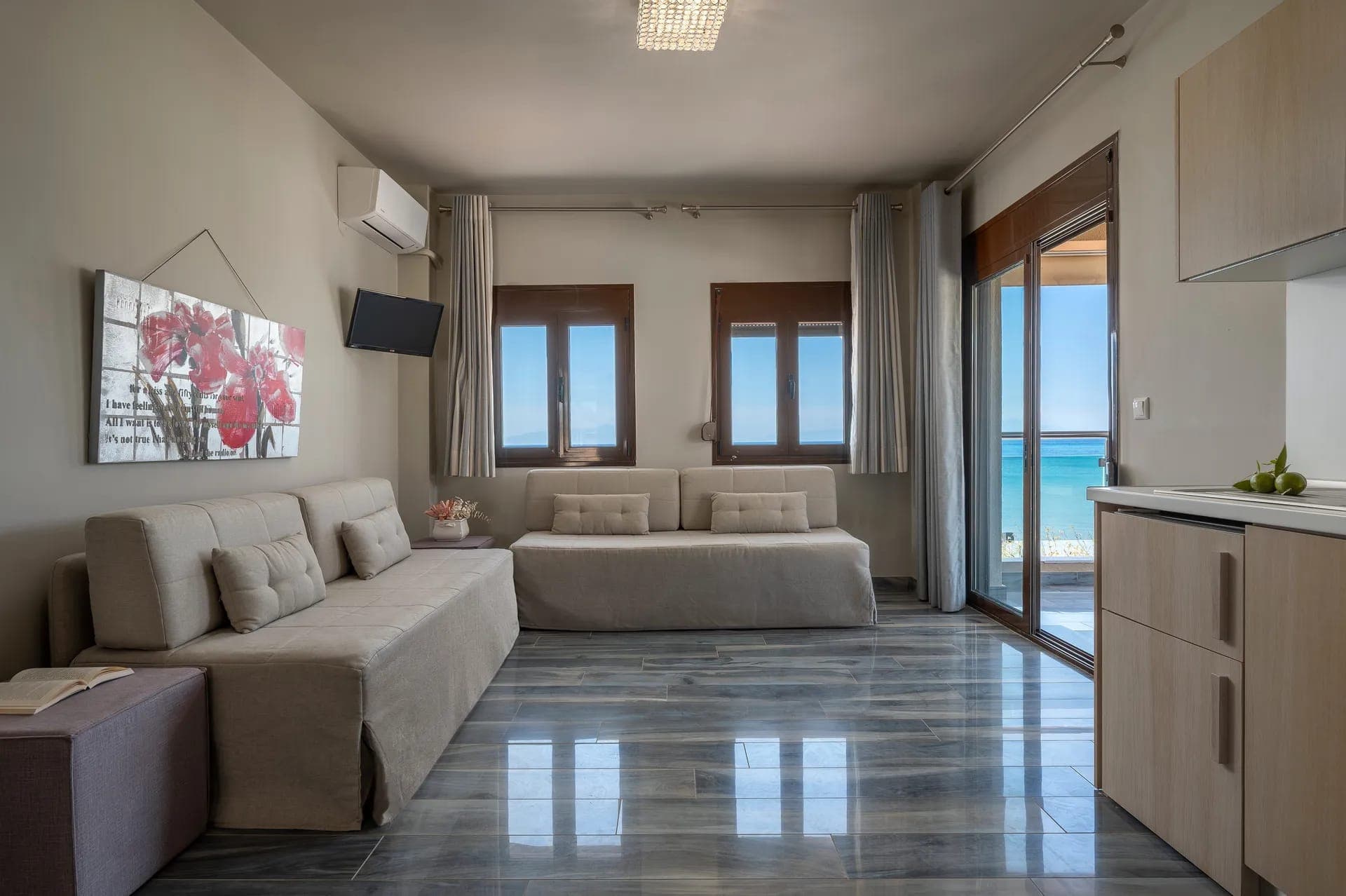 room-types-ALKIONIHS-PREM-0.jpg