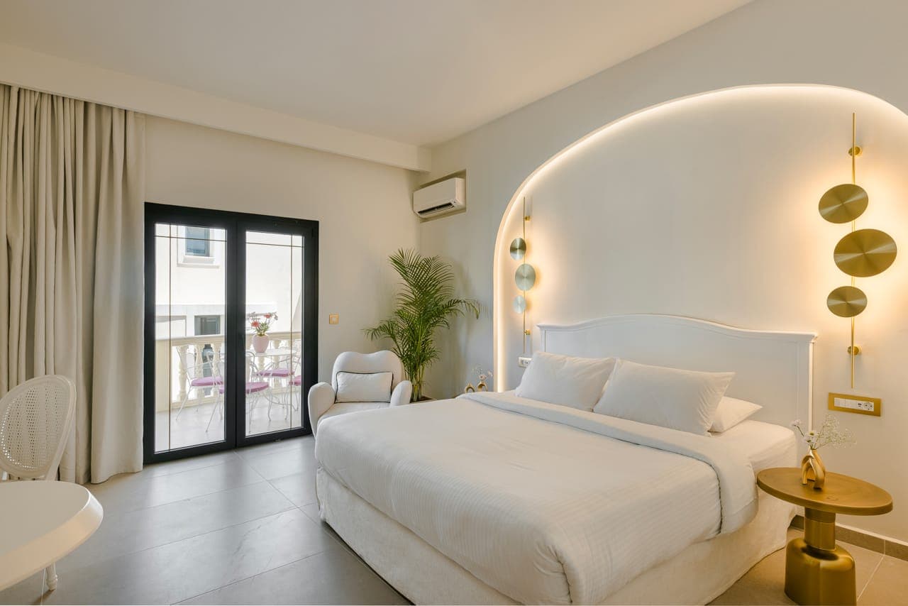 room-types-ALLEY-SUITE-0.jpg