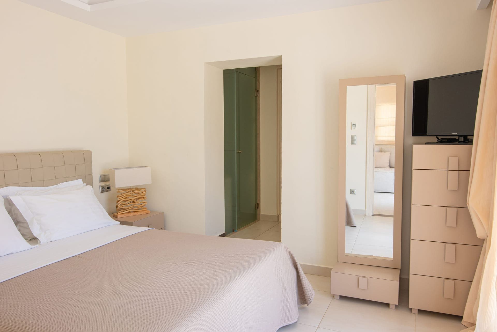 room-types-ALMIRIKI-ORCHID-0.jpg