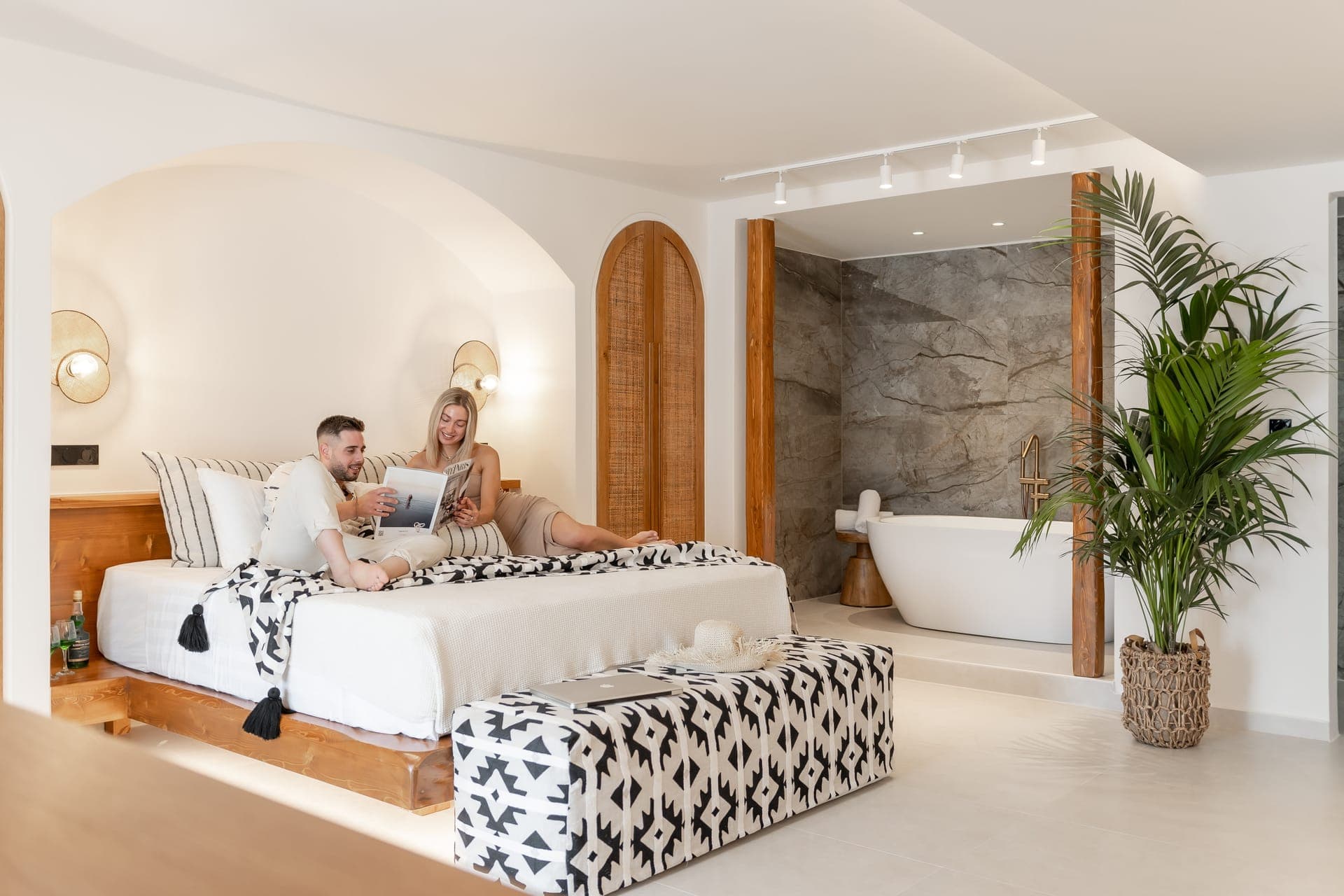 room-types-ALMIRIKINX-SGJSTG-0.jpg