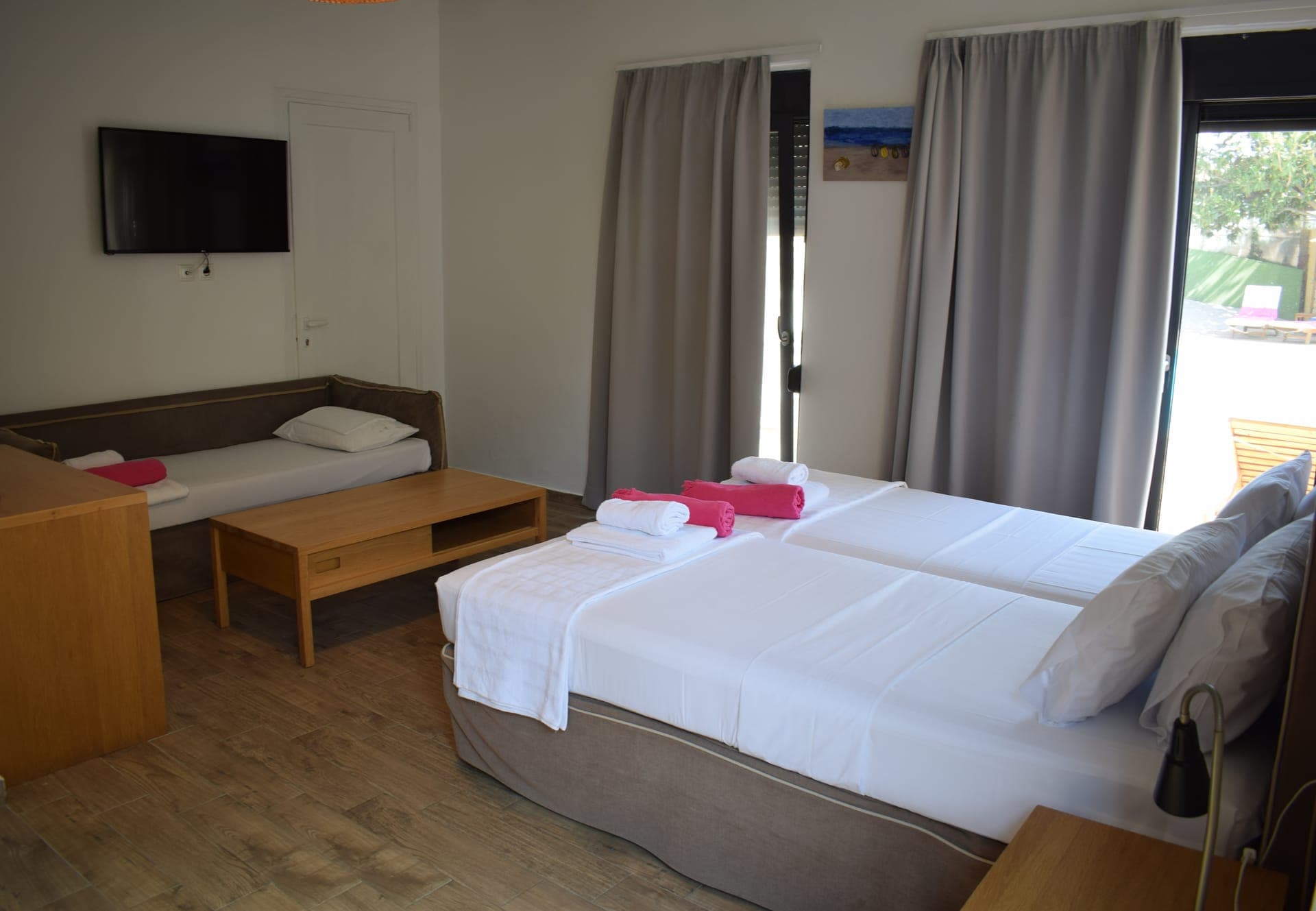 room-types-ALMYRAVILL-FAMPV-0.jpg