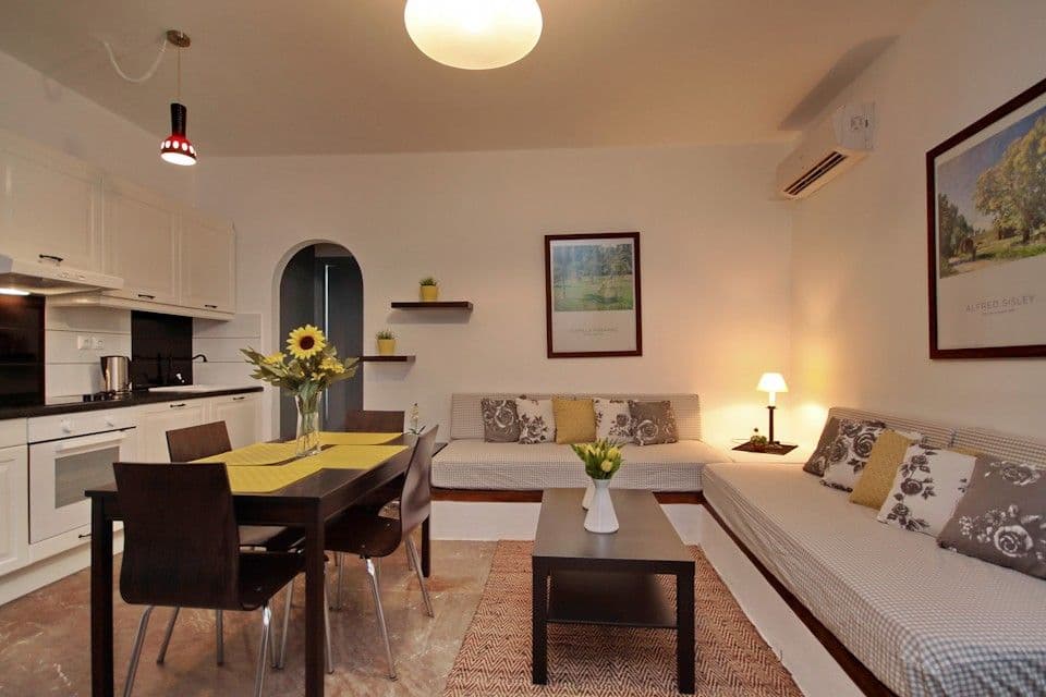 room-types-ALOELUXURY-STDCA-0.jpg