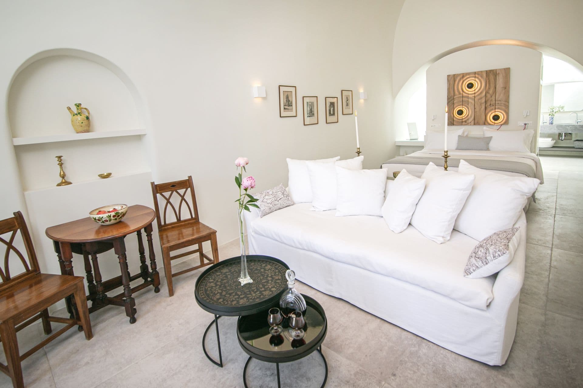 room-types-ALOIAVILLA-SPYROS-0.jpg
