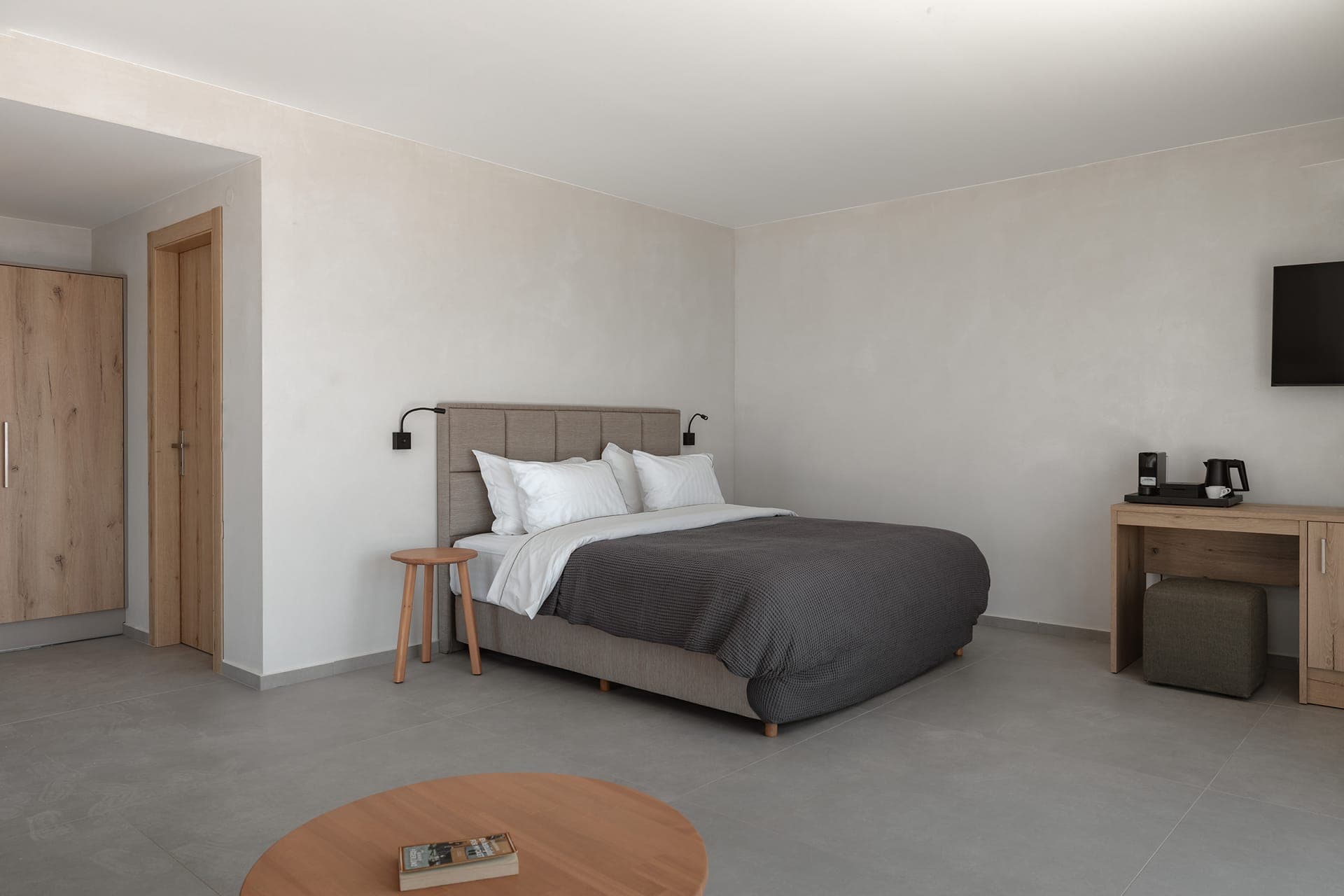 room-types-ALONSEVOU-HONSVS-0.jpg