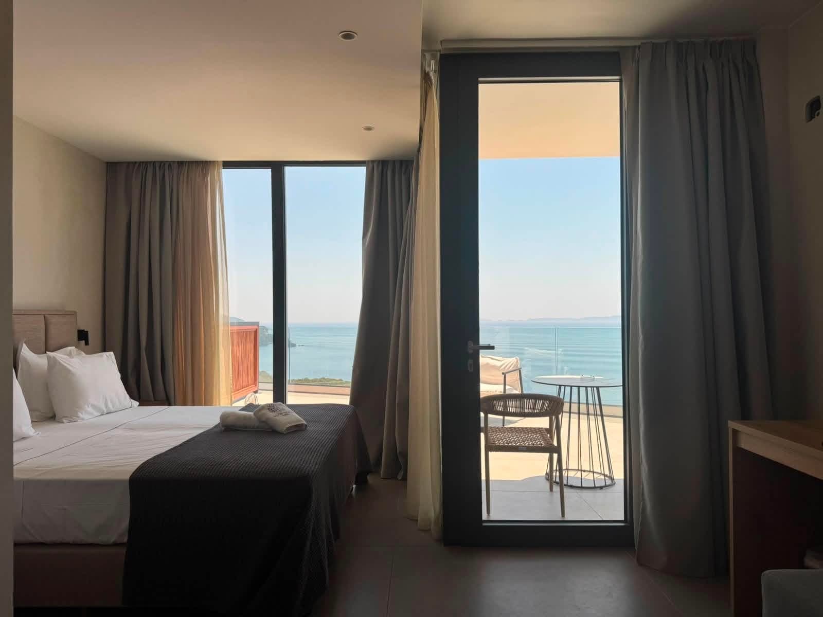 room-types-ALONSEVOU-JSSV-0.jpg