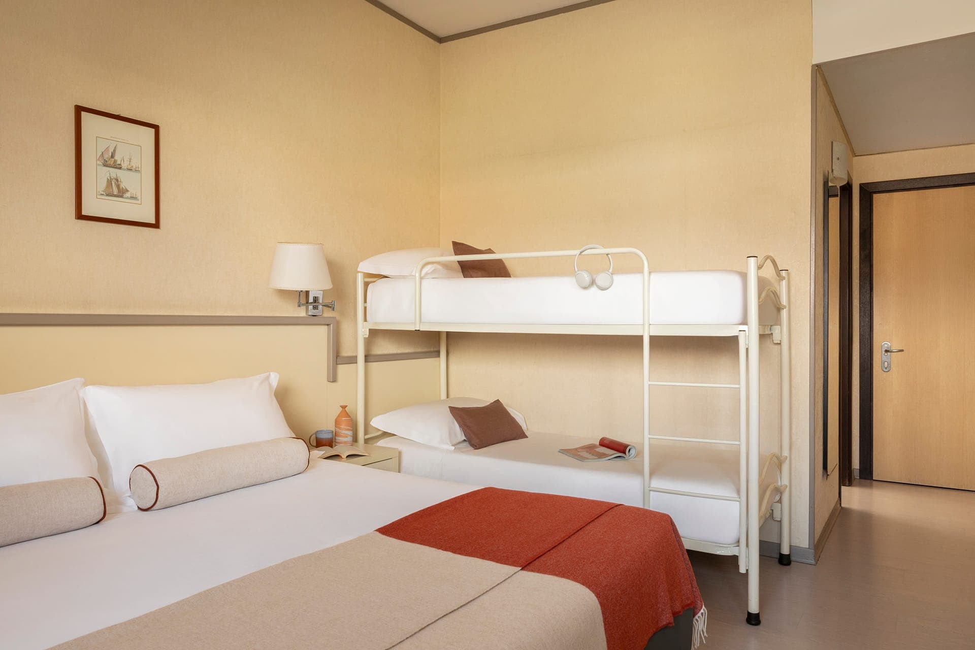 room-types-ALSTANDREA-FAM-0.jpg