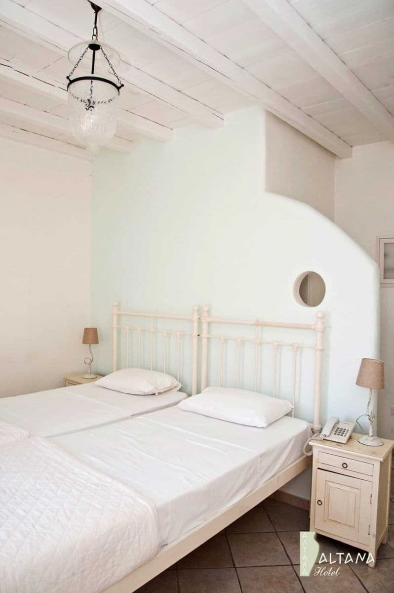 room-types-ALTANA-DOUBLE-0.jpg