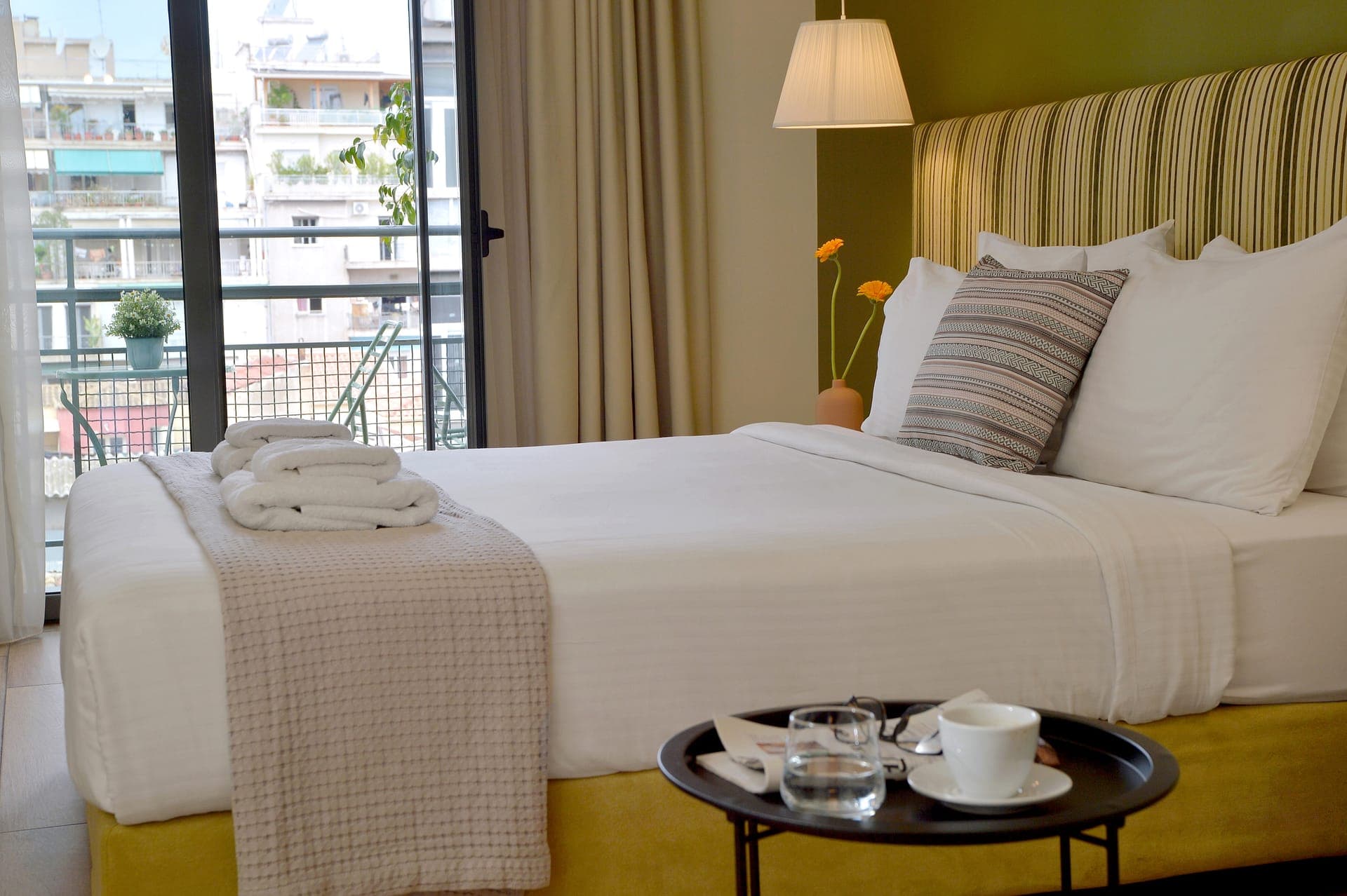 room-types-ALVAHOTEL-DLXDBL-0.jpg