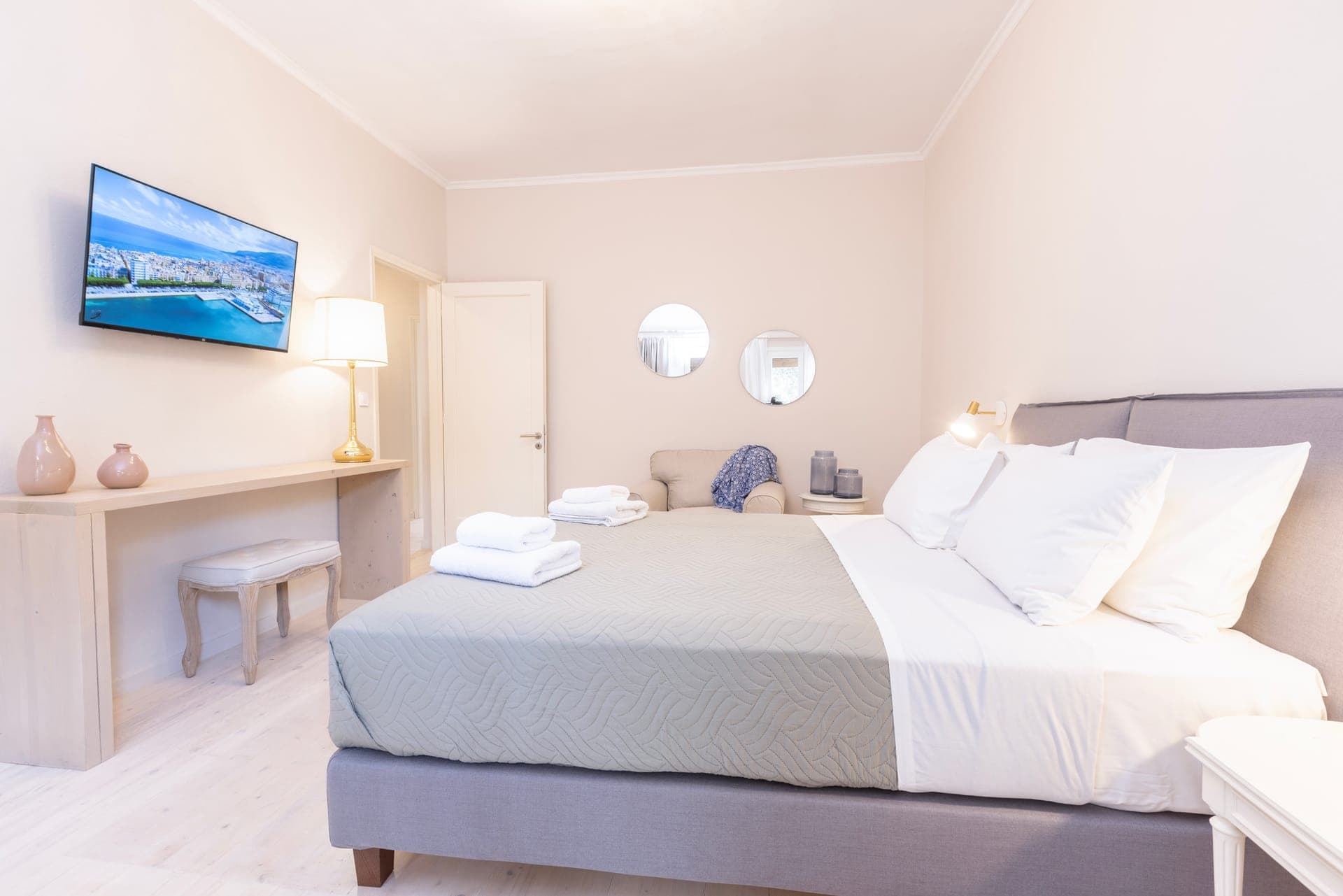 room-types-ALVIASUIT-CONTE-0.jpg