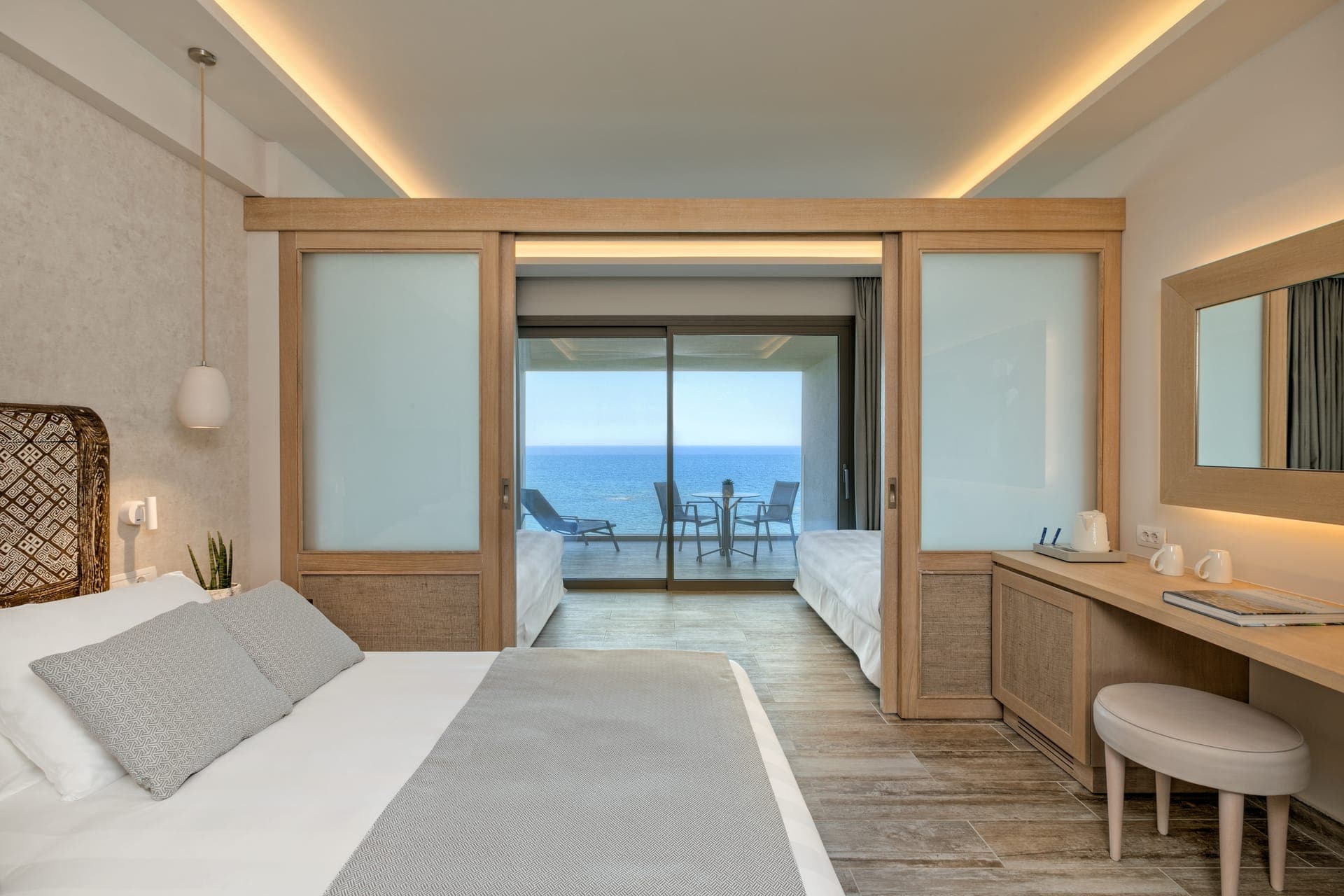 room-types-AMADA-STUSV-0.jpg