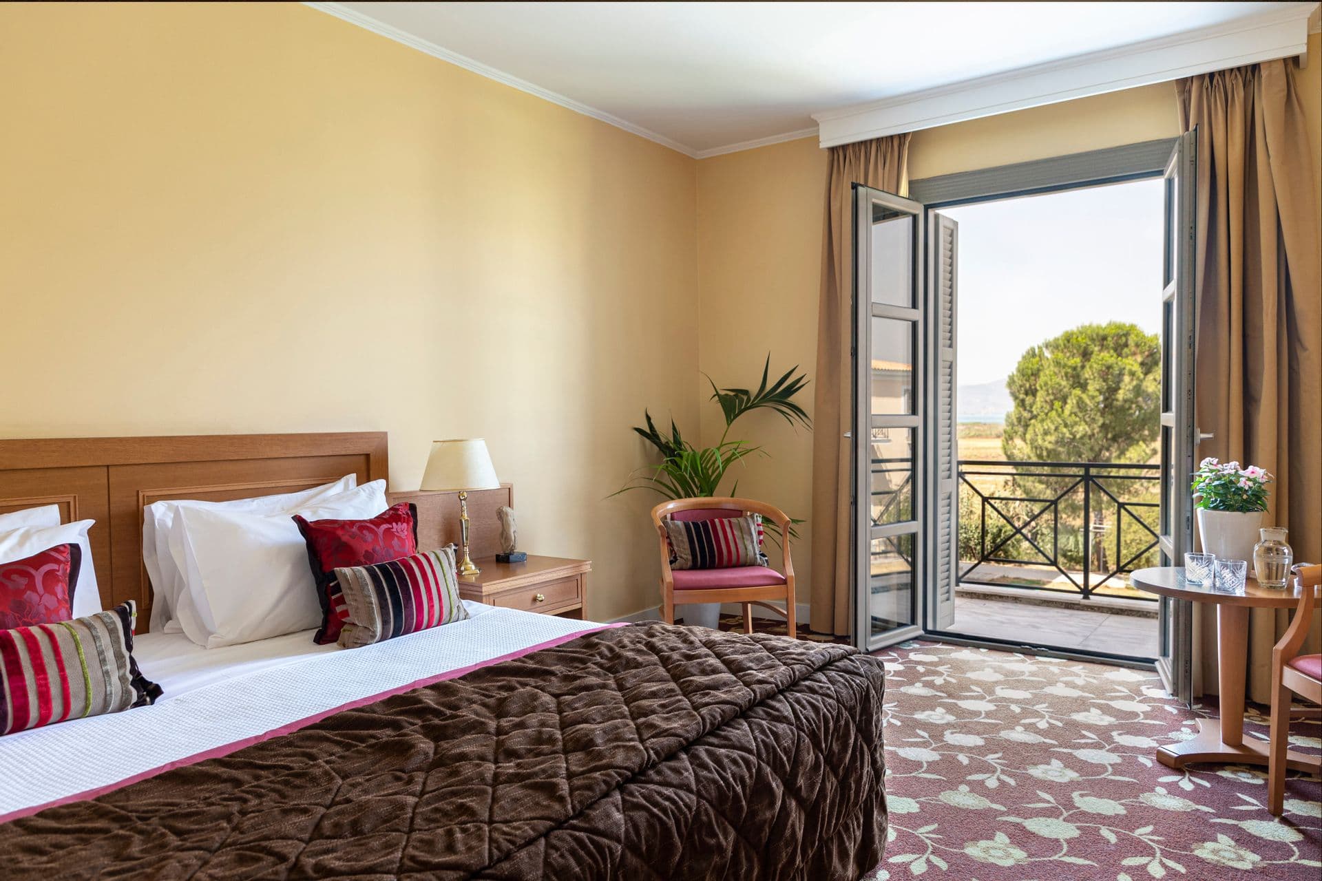 room-types-AMALIANAU-SUP-0.jpg
