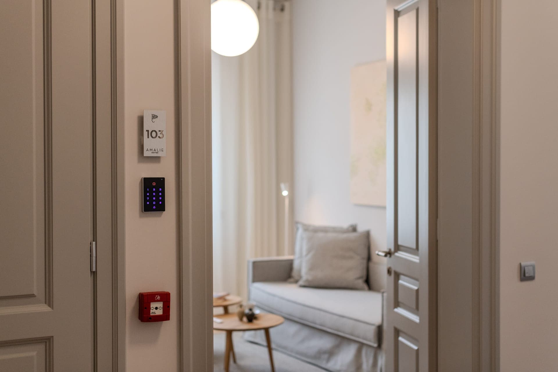 room-types-AMALIESN-103-0.jpg