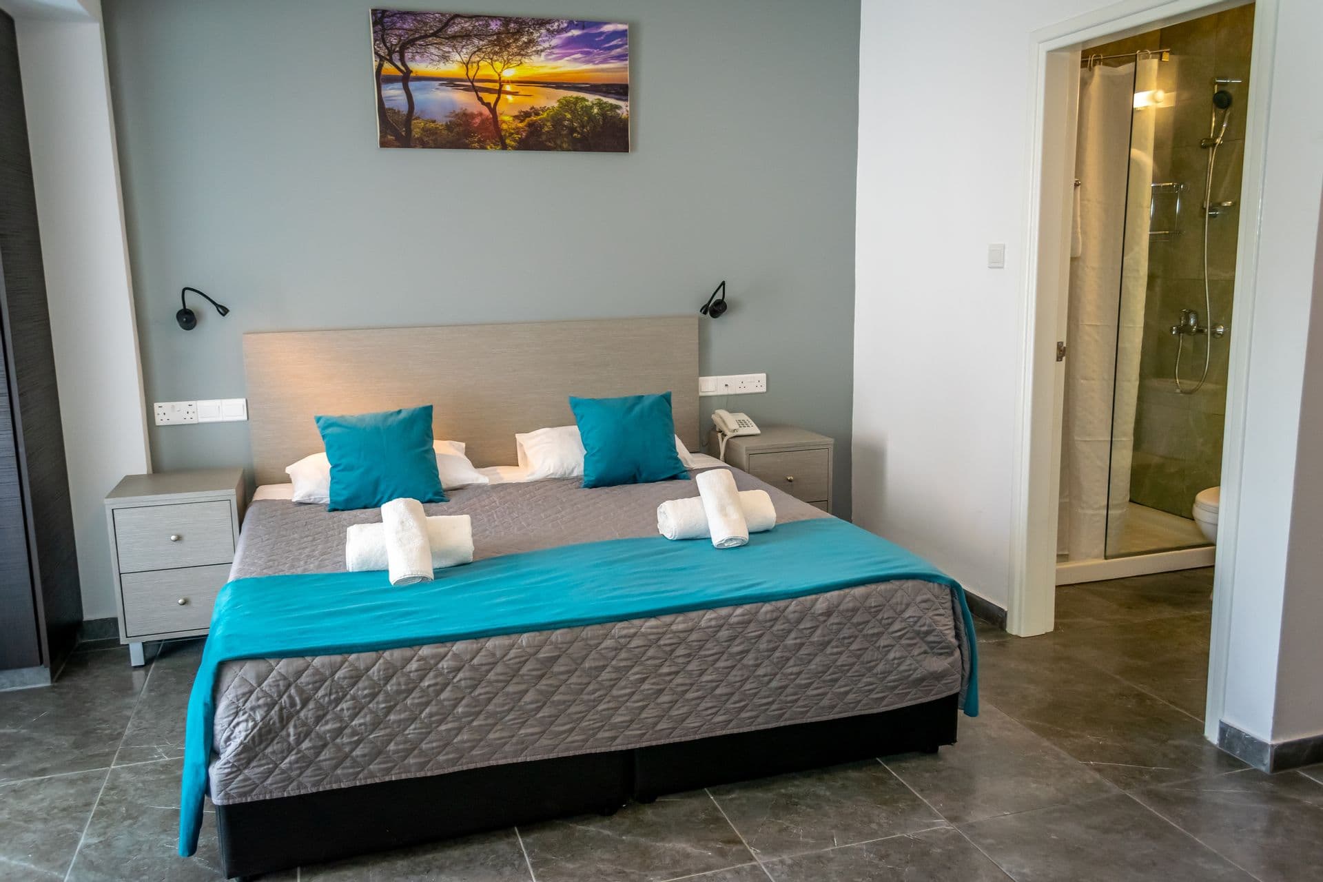 room-types-AMAOS-DBL-0.jpg