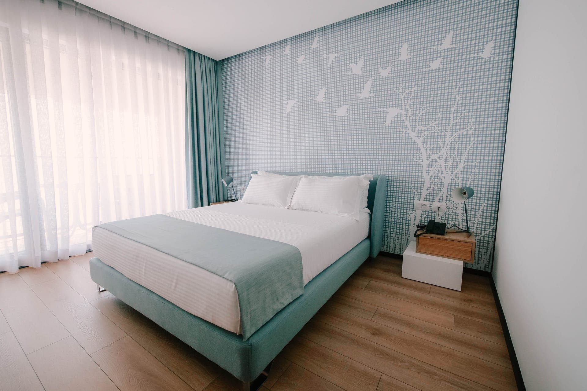 room-types-AMARAHTL-DBLCW-0.jpg