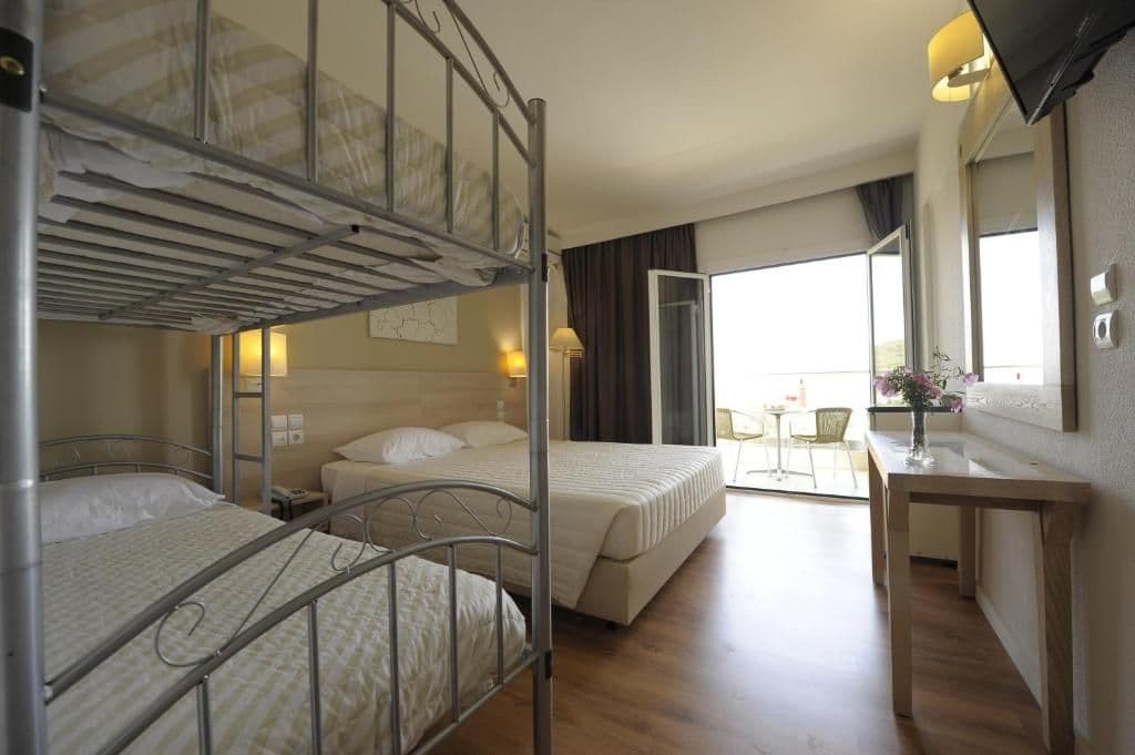 room-types-AMARINTHOS-FAM-0.jpg