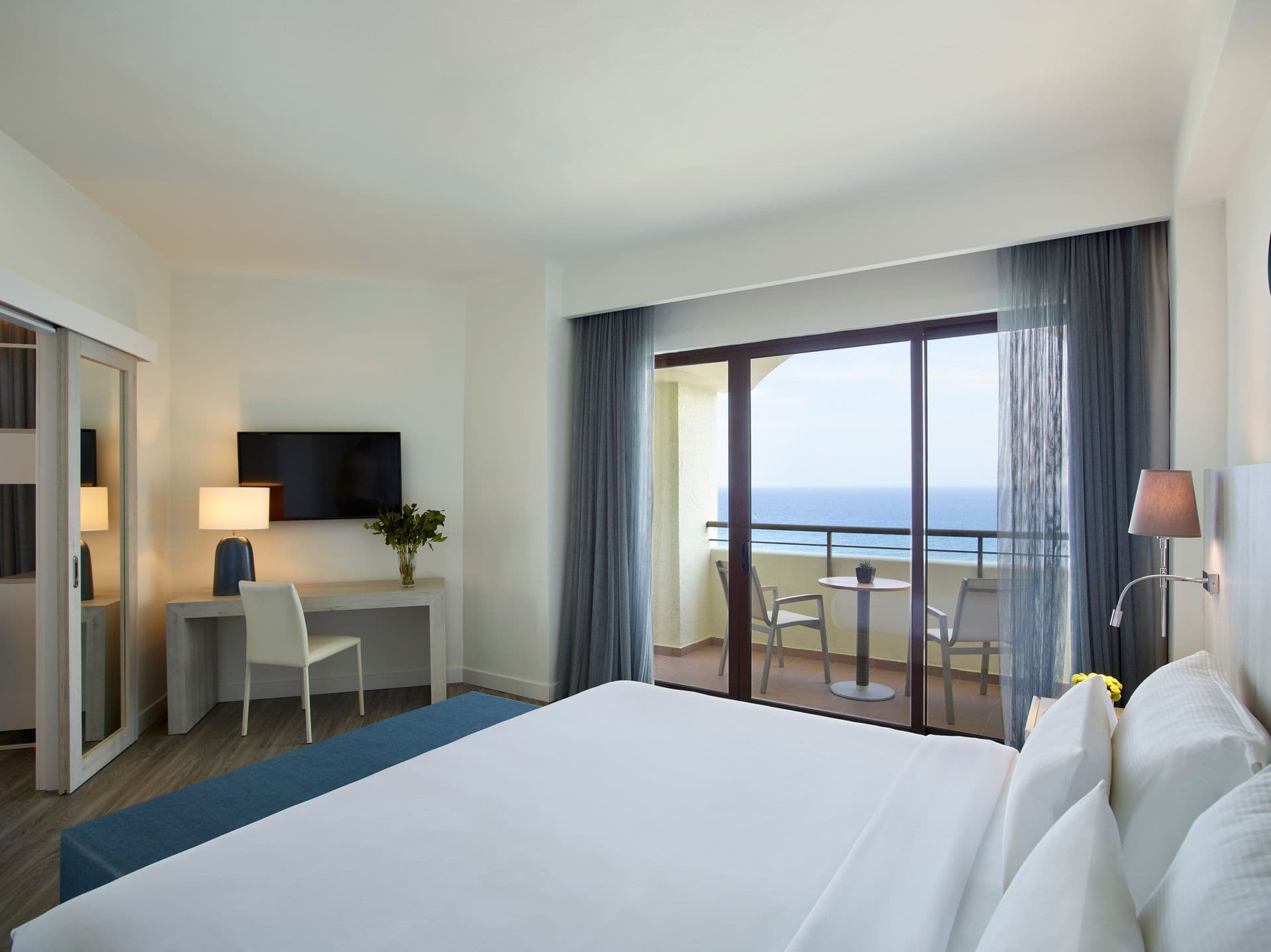 room-types-AMATHUSRHO-JSUISV-0.jpg