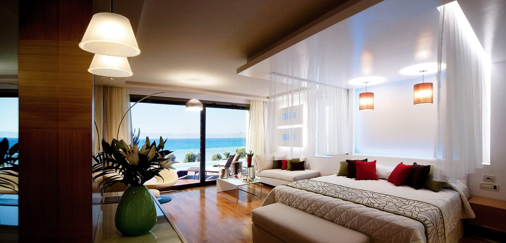 room-types-AMATHUSRHO-PRSVPP-0.jpg
