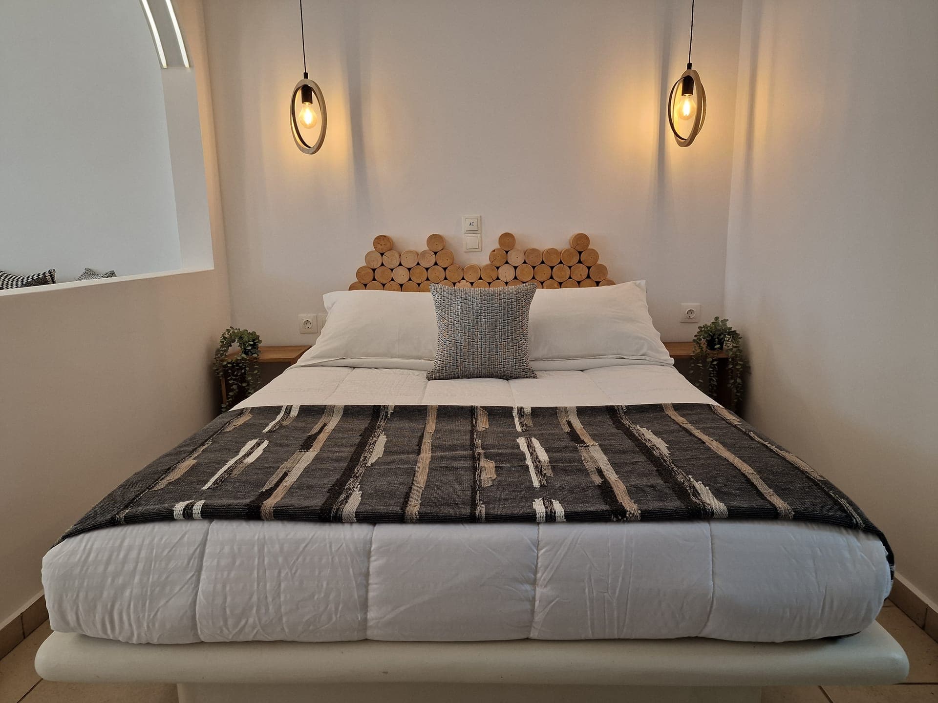 room-types-AMERISA-SUITE-0.jpg