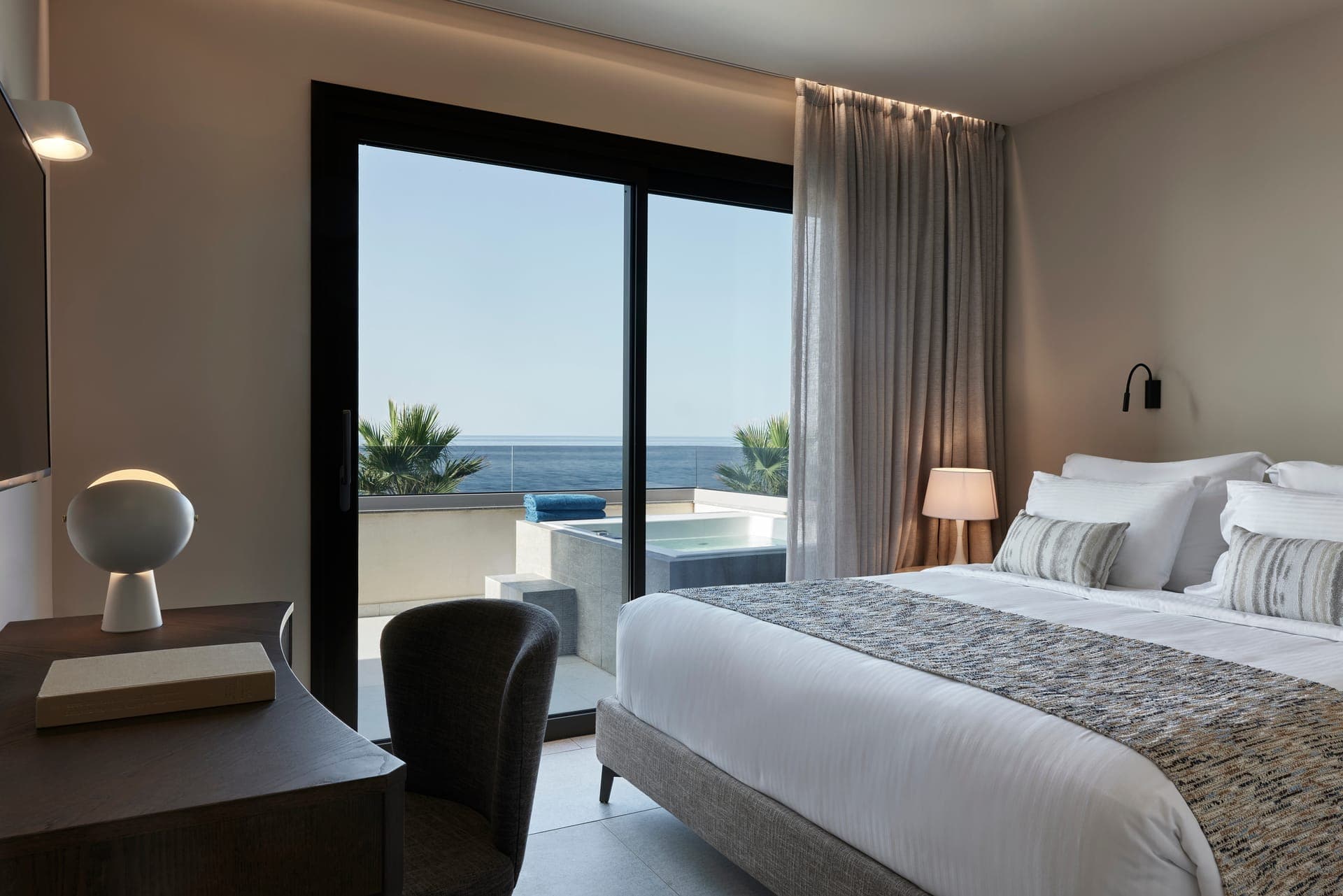room-types-AMIRA-ESSFJ-0.jpg