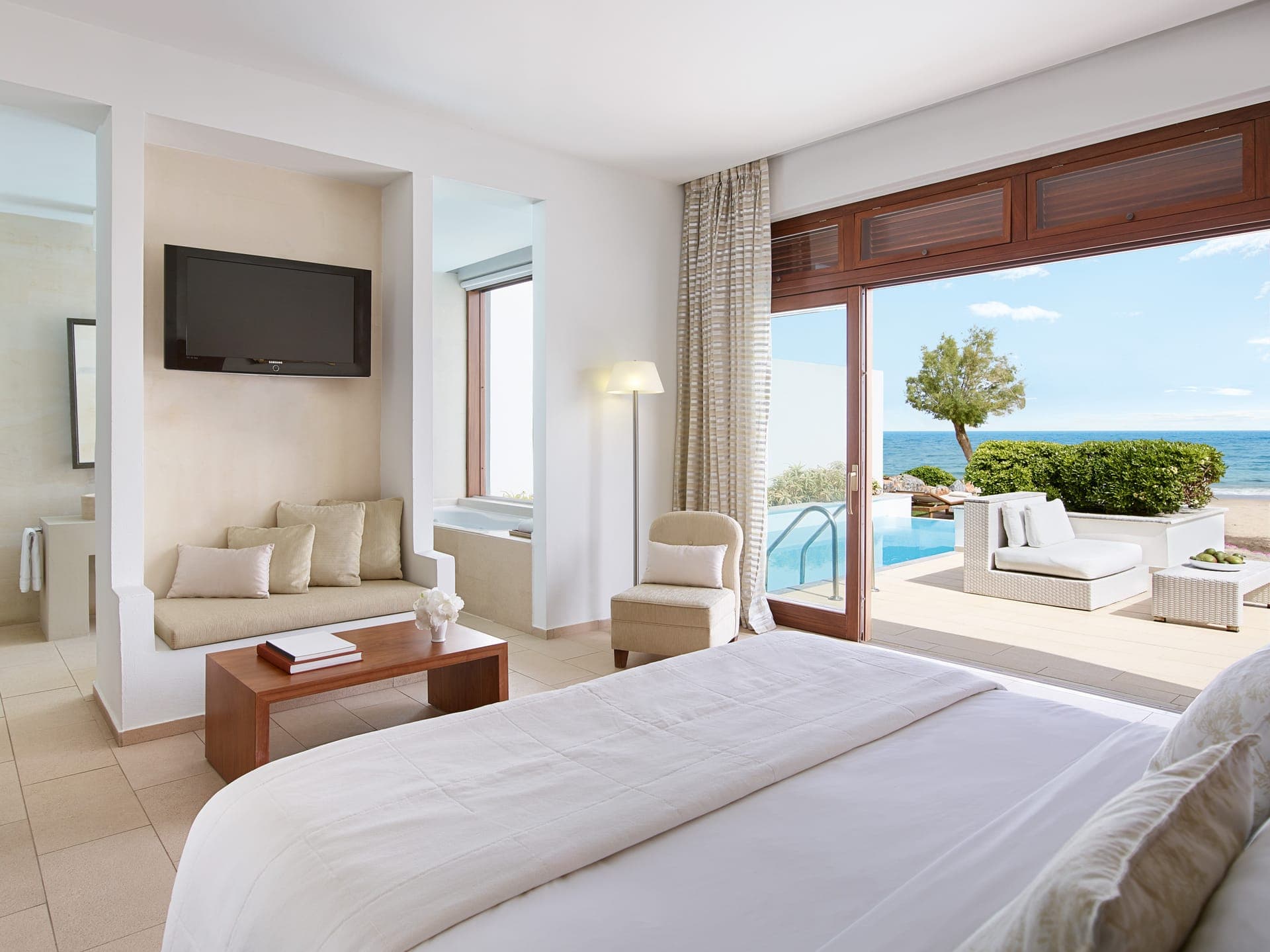 room-types-AMIRANDES-VWP-0.jpg