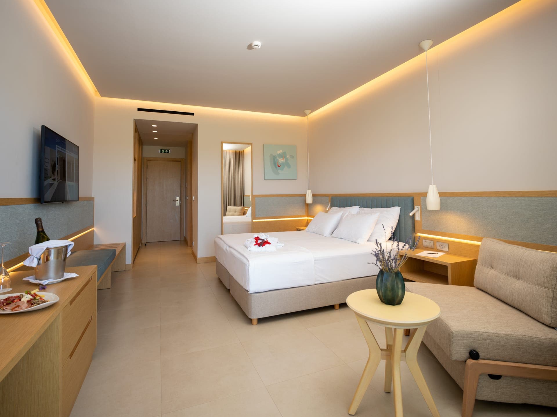room-types-AMMOARSRT-DLXLSV-0.jpg