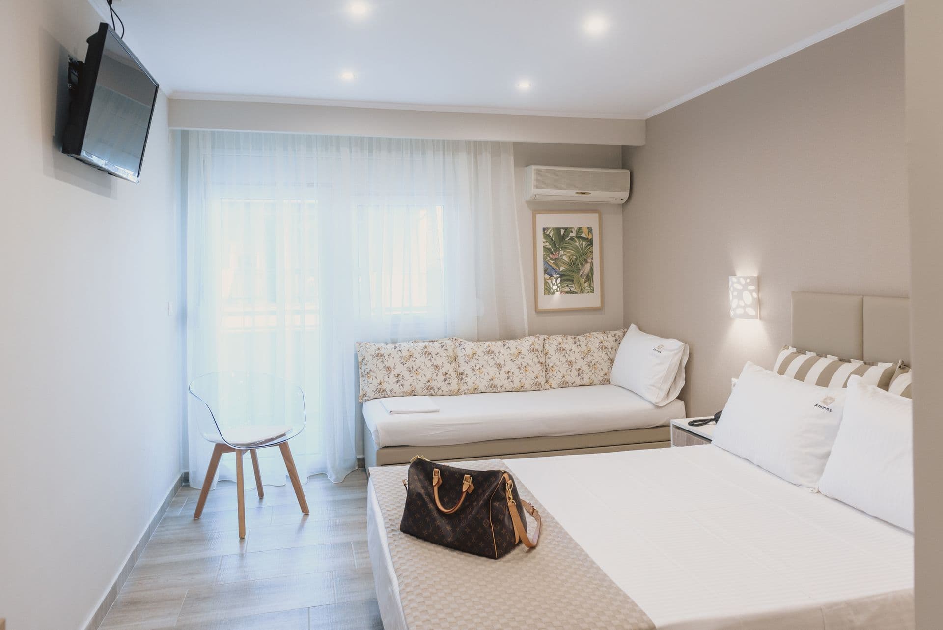 room-types-AMMOSBEACH-SUPSTU-0.jpg