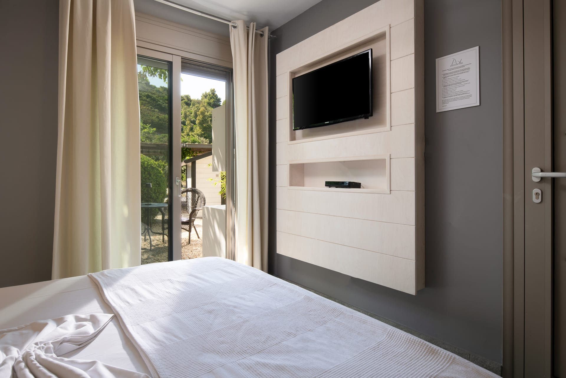 room-types-AMMOUDAV-GUEST5-0.jpg