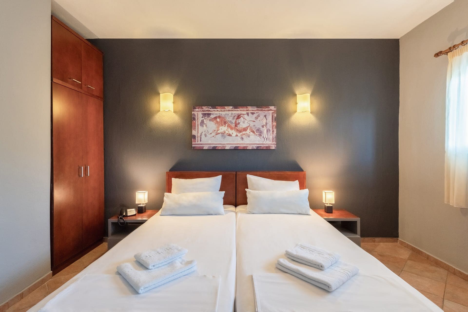 room-types-AMPELIAHTL-C2PV-0.jpg