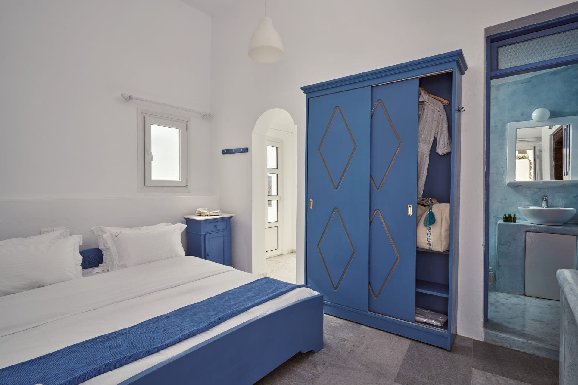 room-types-AMPHITHEAT-EUTERP-0.jpg