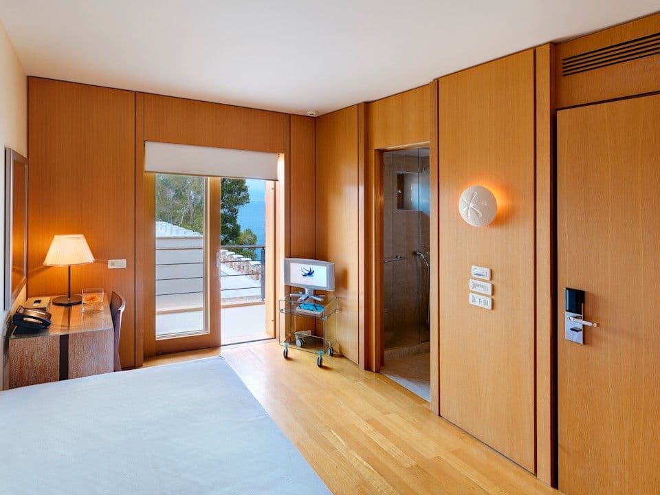room-types-AMPHITRYON-FRSV-0.jpg